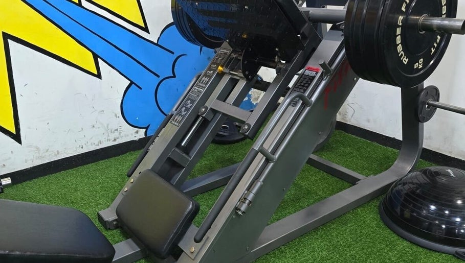 Inerze Fitness Studio, bilde 1