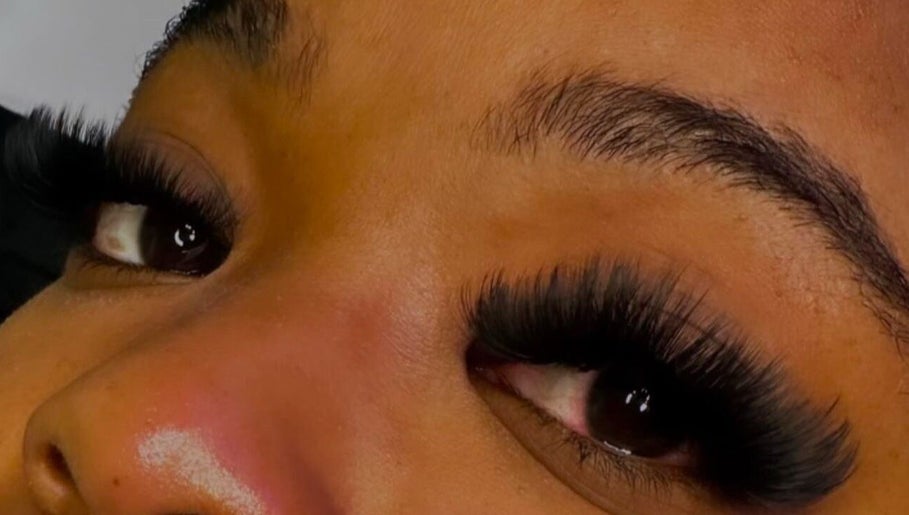 Allure Lashes Bild 1