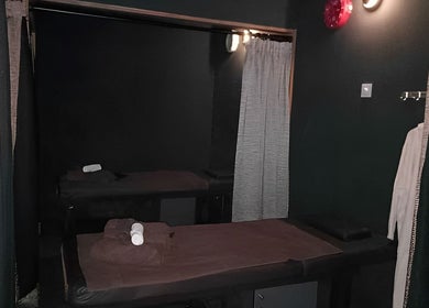 Cozy massage room with dim lighting at SPA ANYTIME AROMA, Kuala Lumpur, Wilayah Persekutuan Kuala Lumpur, MY.