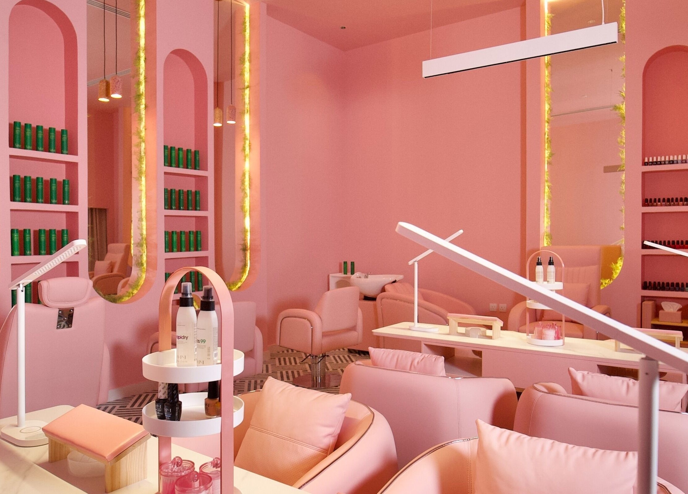 Elegant interior of Nabaty Salon | صالون نباتي in Saihat, Eastern Province, SA featuring pink decor and modern design.
