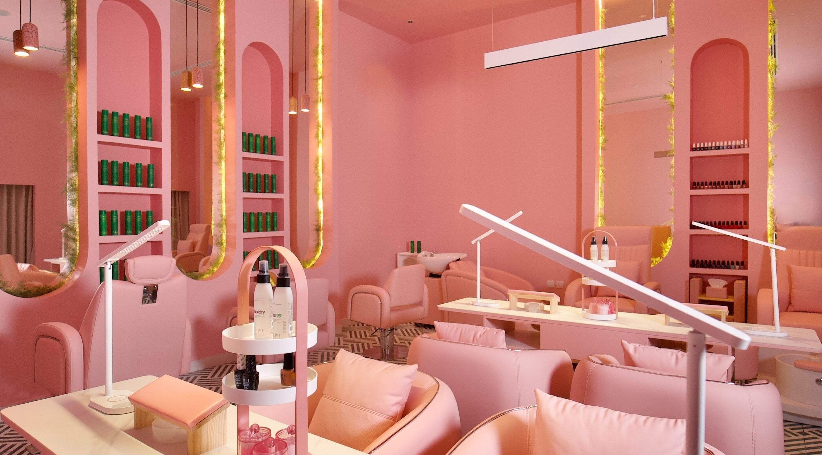 Elegant interior of Nabaty Salon | صالون نباتي in Saihat, Eastern Province, SA featuring pink decor and modern design.