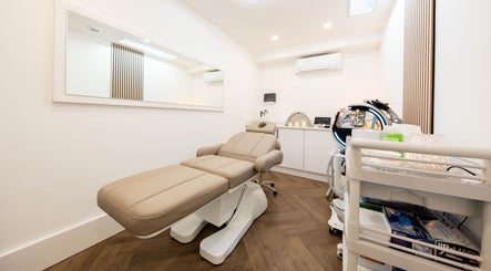 Baker Street - Ambee Advanced Aesthetics &  Wellness