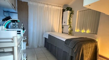 Tranquil treatment room at Cosmic Beauty & Wellness (Mia Elegance Nails) in London, England, GB.