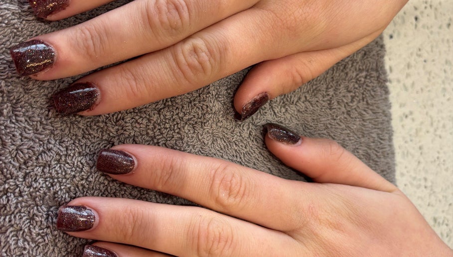 Sylvia’s nail and beauty, bild 1