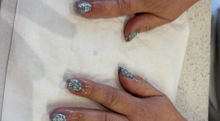 Sylvia’s nail and beauty, bild 2