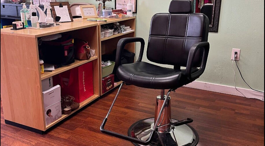 Modern styling chair at Vida Beauty Brow in Altamonte Springs, Florida, US, highlighting elegance and comfort.