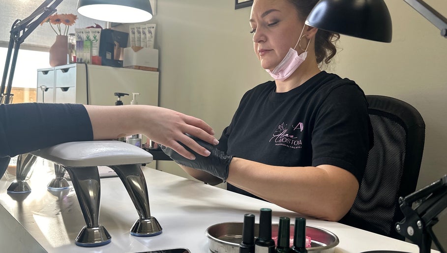 Alona Mostova Professional Nail Artist image 1