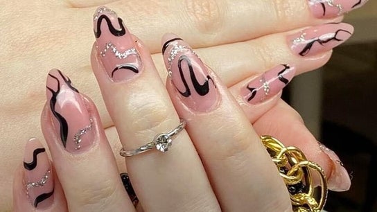 Class’ Y Nails