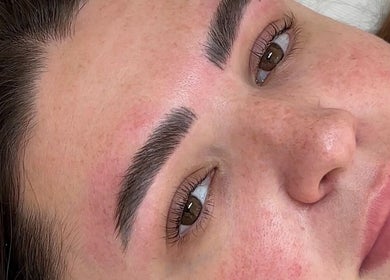Perfectly shaped brows at Glos Skin & Beauty, Helensvale, Queensland, AU.