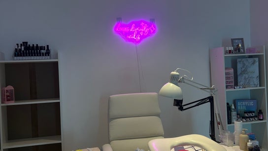 Deepsdivinitynailz