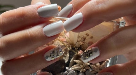 Design di unghie elegante presso Luxury Nail Concept a Lazio, Lazio, IT.