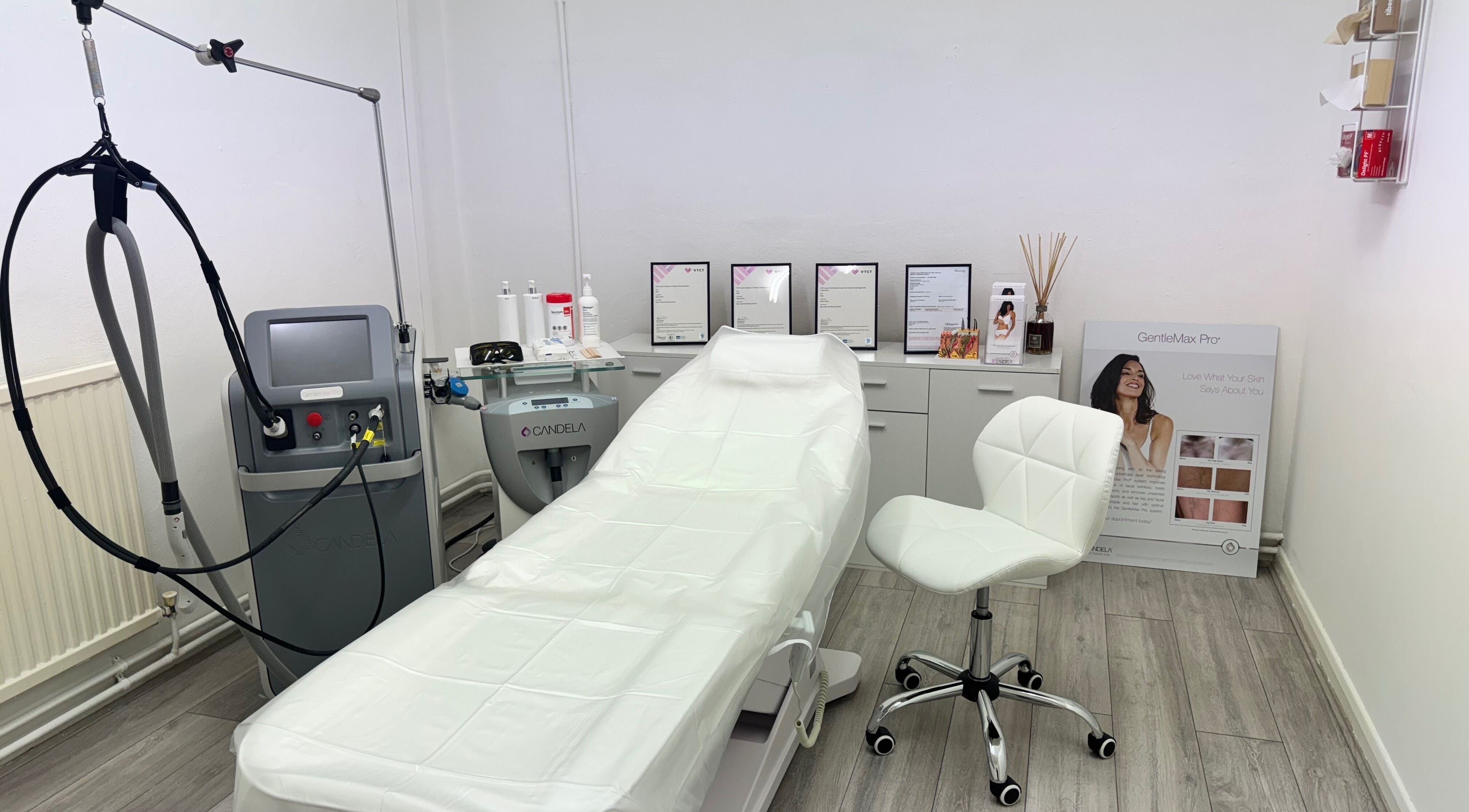 Laser treatment room at Ruby’s Hair Skin & Laser in London, England, GB featuring modern equipment and decor.