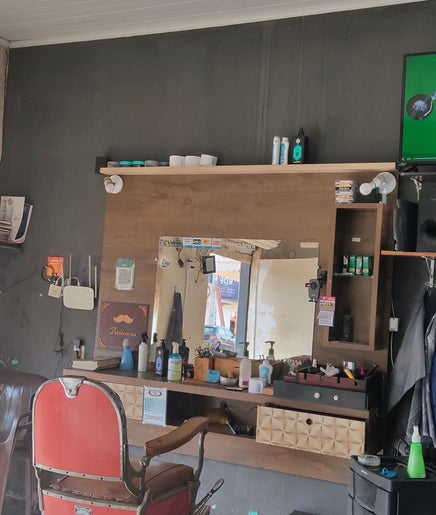 Barbearia J.A image 2