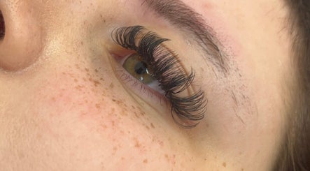 Close-up of eyelash extensions at Byellwhite in Blackpool, England, GB showcasing intricate lash styling.