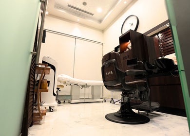 Modern interior of Hava Gents Salon Ajman khalifa St, featuring a stylish barber chair in Ajman, Ajman, AE.