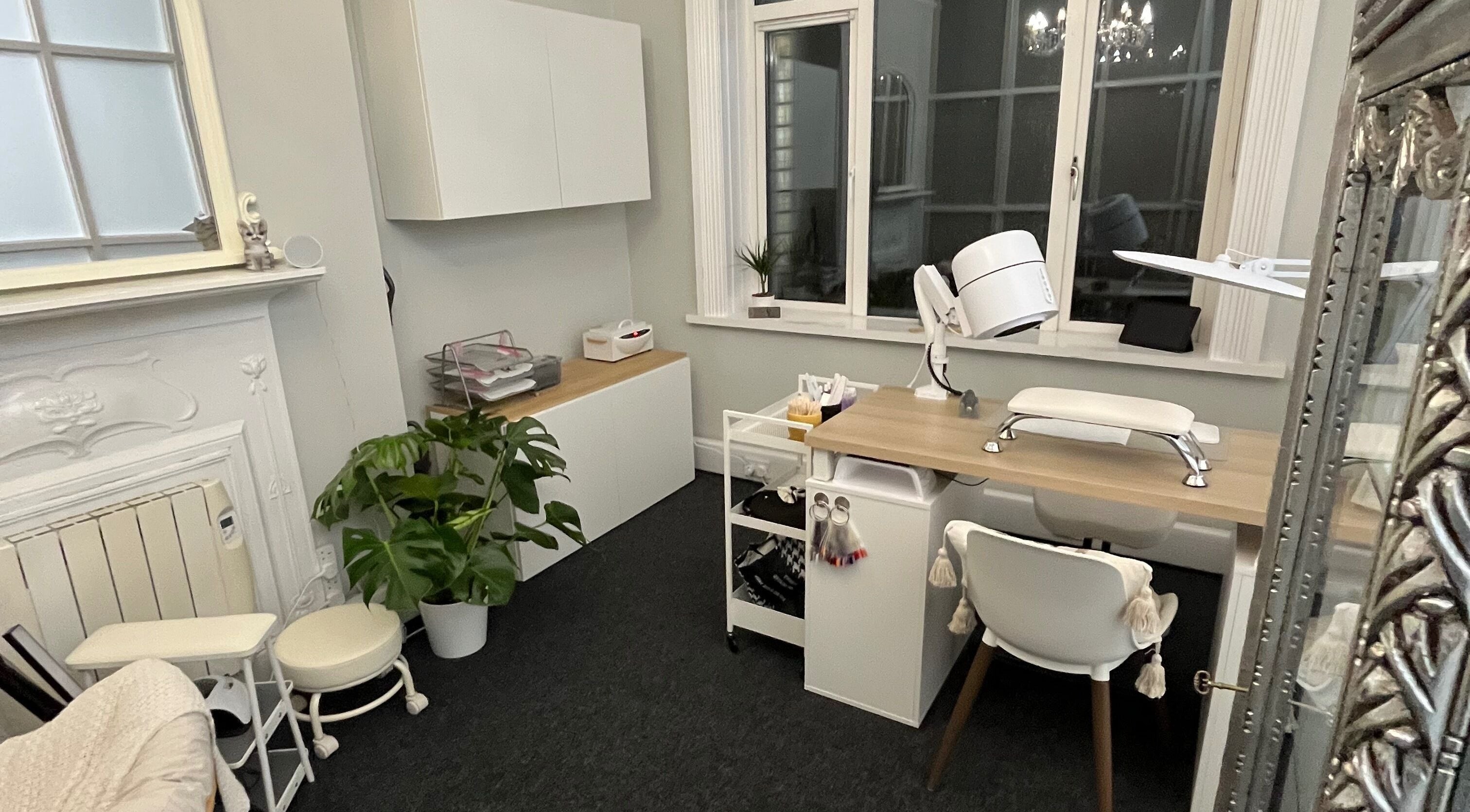 Elegant interior of Aesthetic Nails by Sabrina Andreazza in Dublin, County Dublin, IE with modern decor.