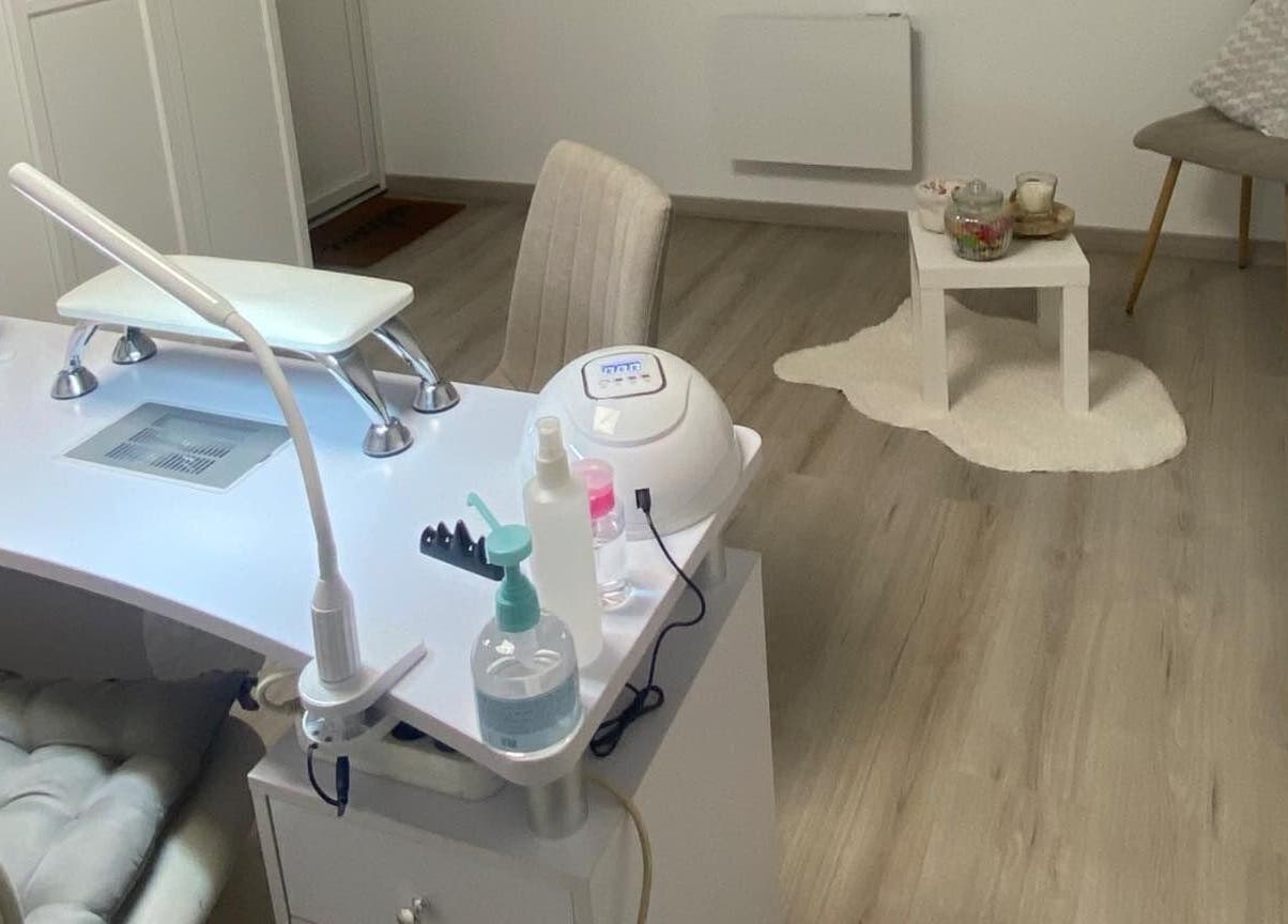 Espace moderne chez Linsenceenails, Arleux, Hauts-de-France, FR, pour soins de beauté raffinés.