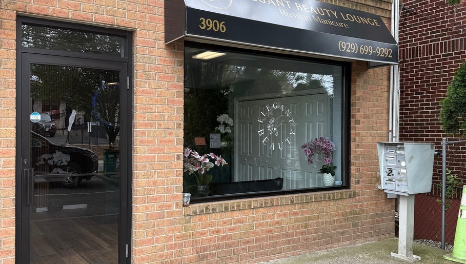 Elegant Beauty Lounge image 1