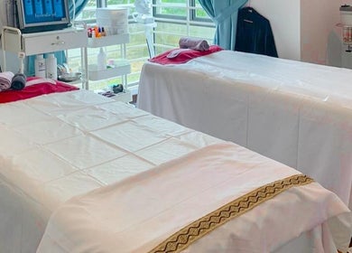 Relaxing therapy beds at Srijeda Putrajaya, Putrajaya, Wilayah Persekutuan Putrajaya, MY with natural light.