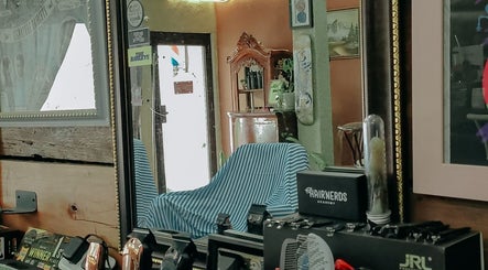 Gambar Kifli Barber & Stylist 3