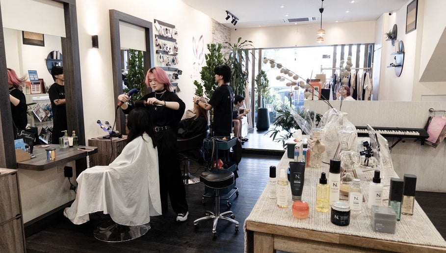 Musubi Boutique Hair Salon Bild 1