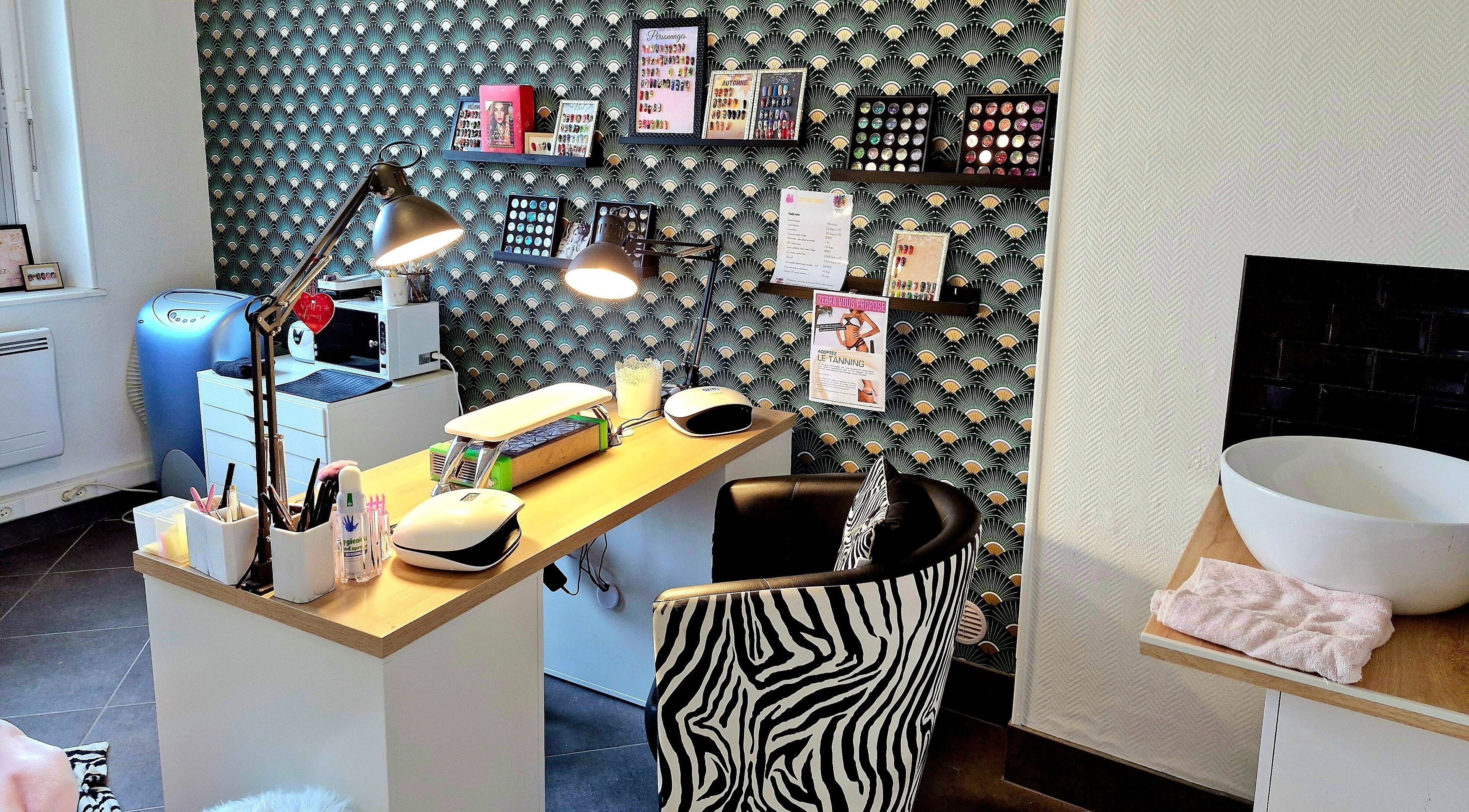 Intérieur chic de Zebra à Château-salins, Grand Est, FR, avec mobilier élégant et décor moderne.