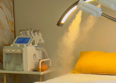 Facial steamer and therapy bed at BodyBlitz Therapy in Johannesburg, Gauteng, ZA.