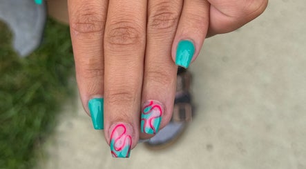 Pink Collar Nails kép 2