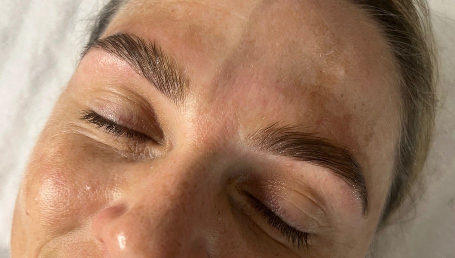 Lust Beauty Bar image 1