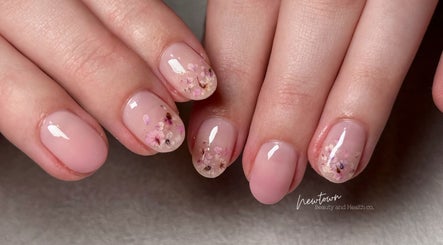 Care Nails. Japanese nail salon