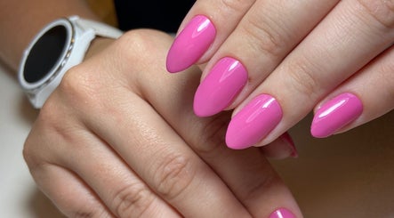 Rosy Manicure, bild 3