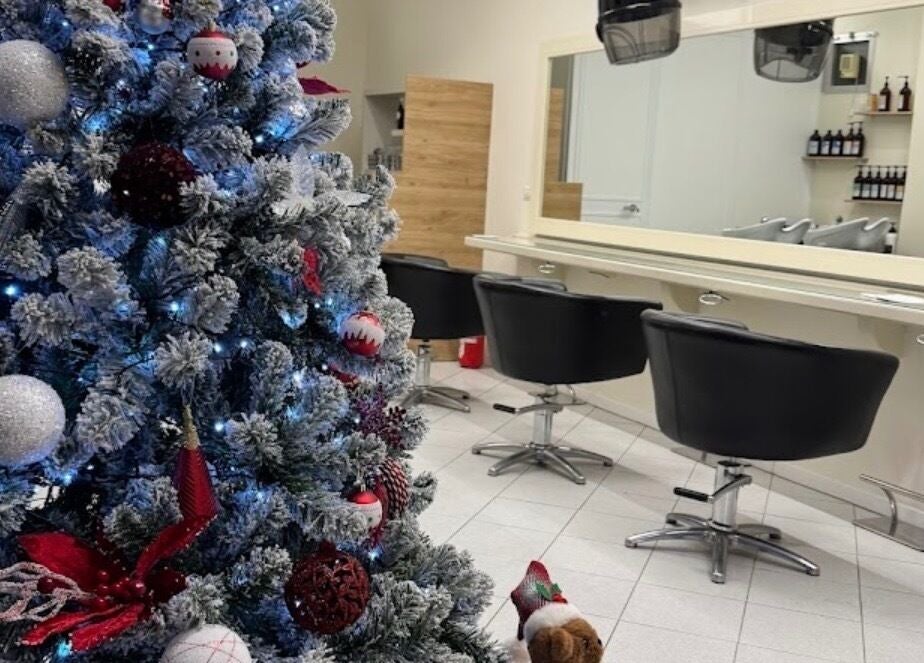 Decorazioni natalizie presso Hair Salon di Creatura Giada, Modena, Emilia-romagna, IT.