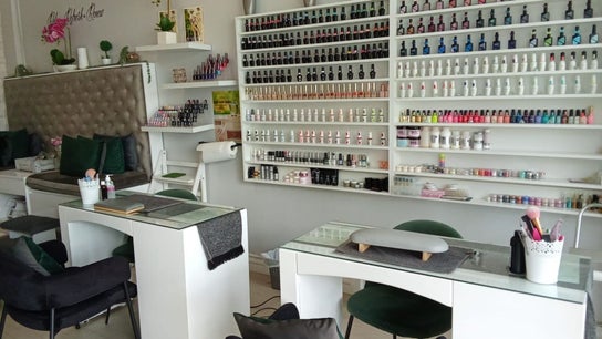 The Beauty Salon & Company