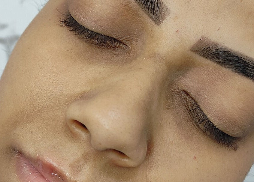 Sobrancelhas bem definidas em Espaço Giovanna, São Paulo, São Paulo, BR, destacando beleza e precisão.