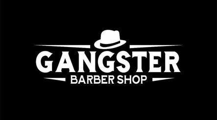 Logotipo de GANGSTER BARBER SHOP en Arequipa, Arequipa, PE. Presenta un sombrero icónico.