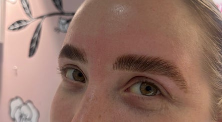 Lashed & browzed by Sylvia simms image 2