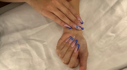 Breezynailss