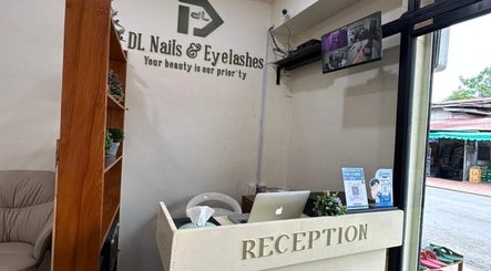 DL Nails & Eyelashes image 3