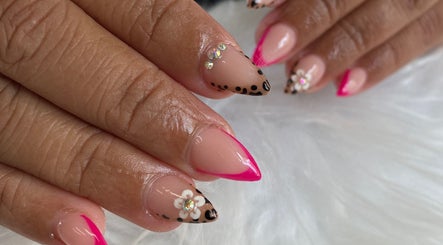 Dynamic Nails slika 2