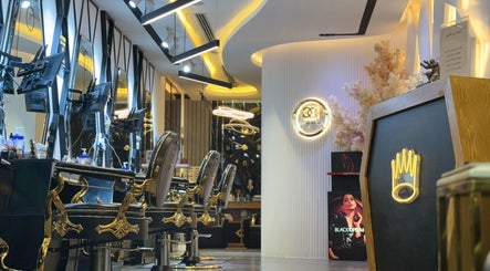 Corner Palaces Barber Shop