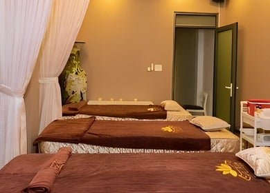 Relaxing spa beds at Moc Kim Spa And Beauty in Hồ Chí Minh, Hồ Chí Minh, VN, showcasing tranquil elegance.