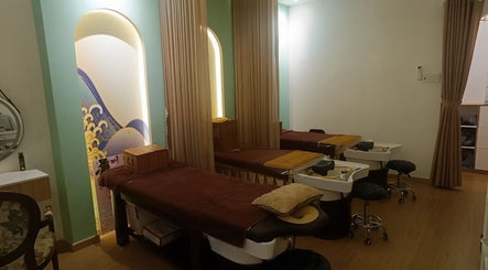 Relaxing spa beds at Moc Kim Spa And Beauty, Hồ Chí Minh, Hồ Chí Minh, VN for ultimate wellness experience.