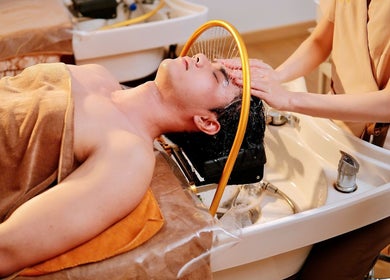 Relaxing head massage at Moc Kim Spa And Beauty, Hồ Chí Minh, Hồ Chí Minh, VN.