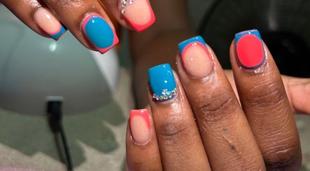 _thelitnailbar246._ obrázek 2