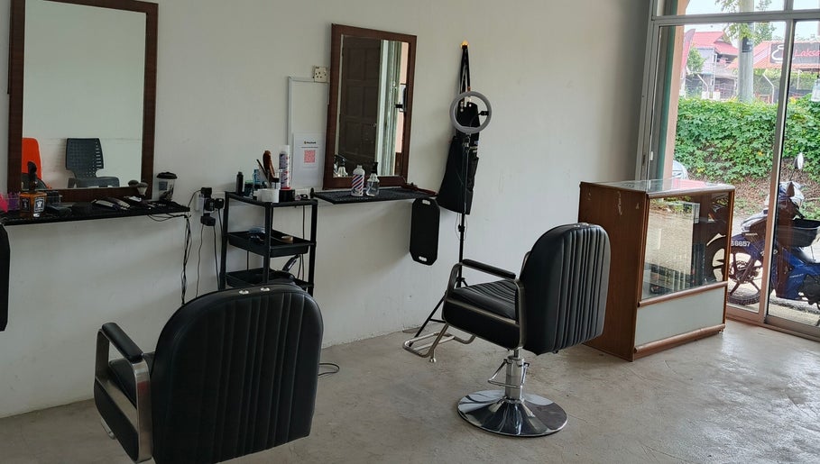 Barberios Barbershop image 1