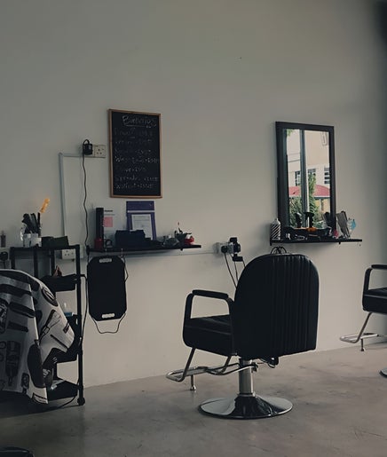 Barberios Barbershop image 2