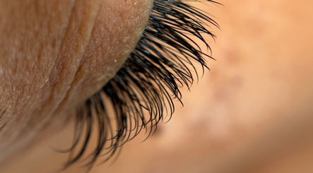 Lash Beauty by LC