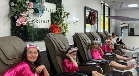 Four Seasons Nails and Spa Sherwood