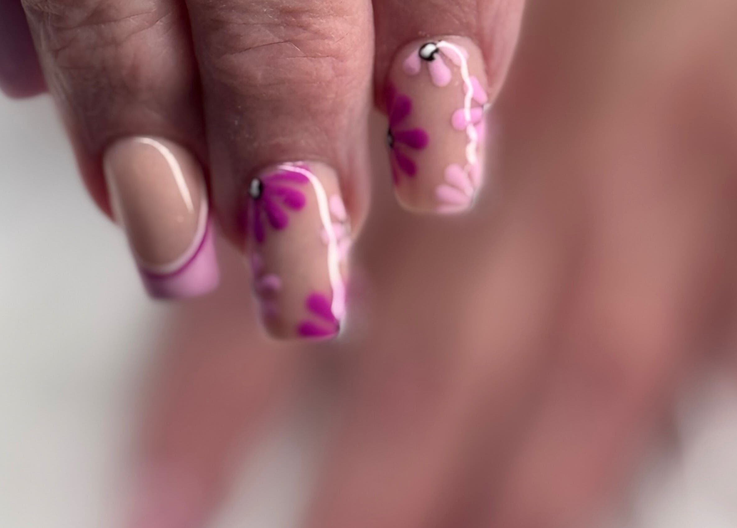 Close-up of floral nail art at Four Seasons Nails and Spa Sherwood, Sherwood, Oregon, US.