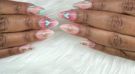 Diamond nails, bilde 3